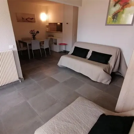 Appartement 2 Pieces Avec Parking Prive, A 600M Des Commerces Appartement